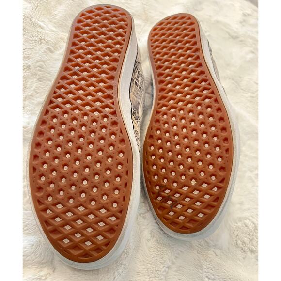 VANS Harry Potter Daily Prophet Newspaper Sneakers Mens Size 10, Womens Sz 11.5 - Picture 5 of 11